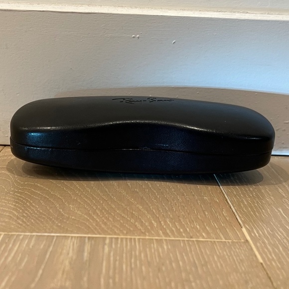 Ray-Ban Hard Shell Sunglasses / Glasses Case (Black) - Picture 5 of 6